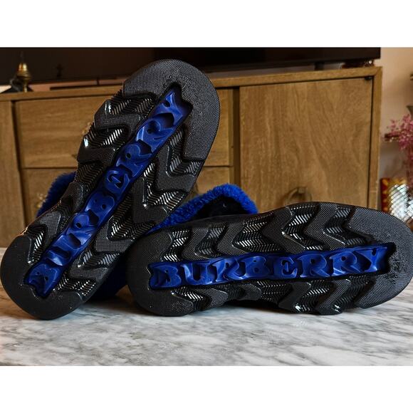 Burberry NWT Blue/Black Shearling Embellished Suede Creeper Boot - Picture 7 of 10